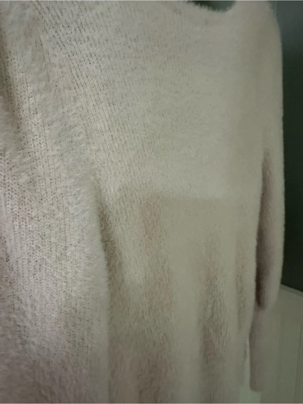 Vici fuzzy neck